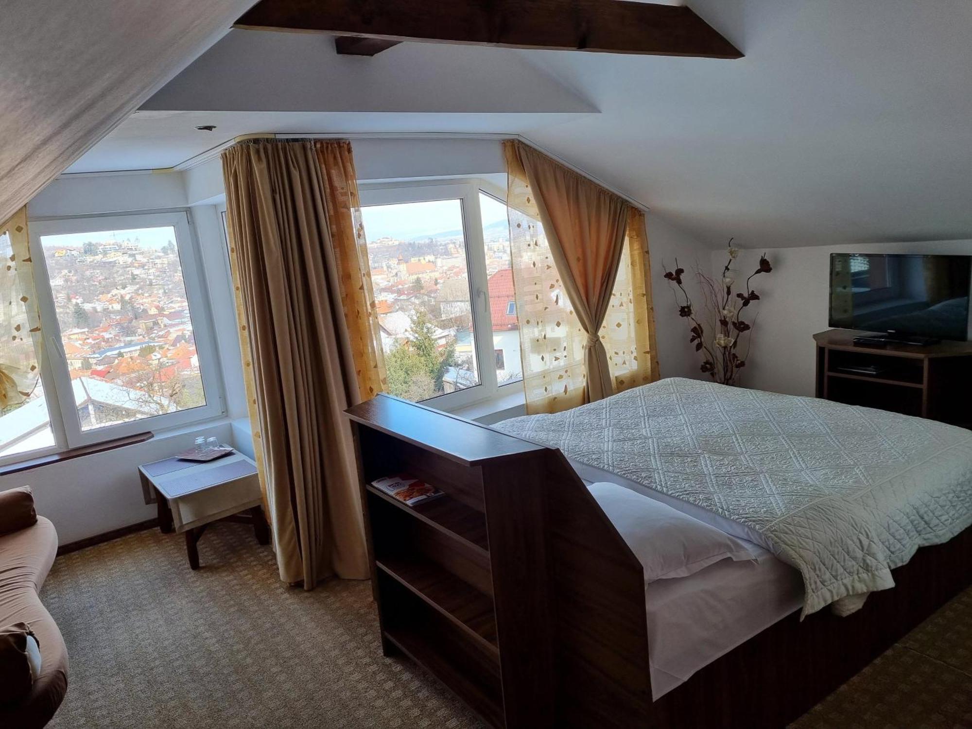 Casa Cristina Hotell Braşov Exteriör bild